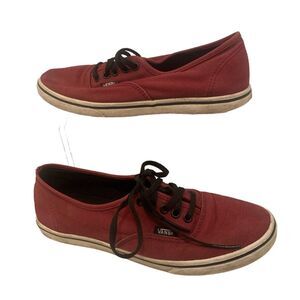 Vans | maroon with black laces sneakers size 6.5